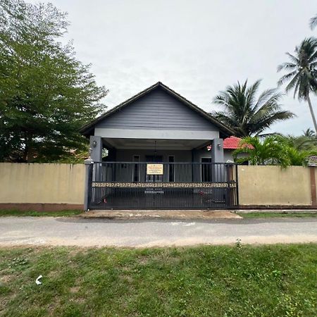 Relaxs Homestay Kota Bharu Exteriör bild