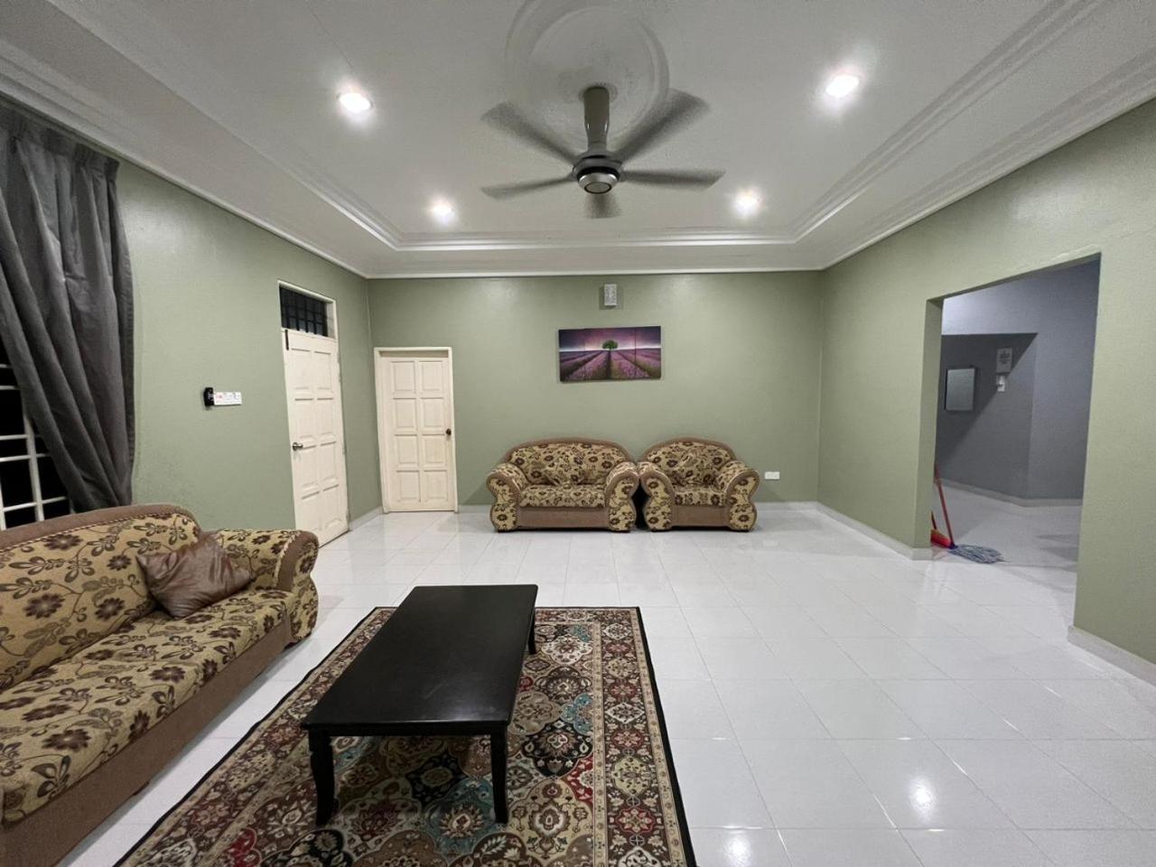 Relaxs Homestay Kota Bharu Exteriör bild