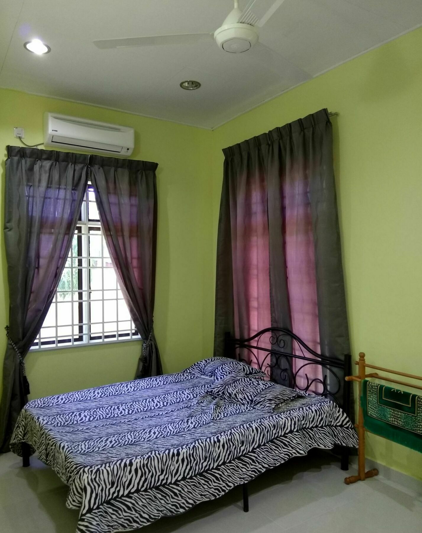 Relaxs Homestay Kota Bharu Exteriör bild